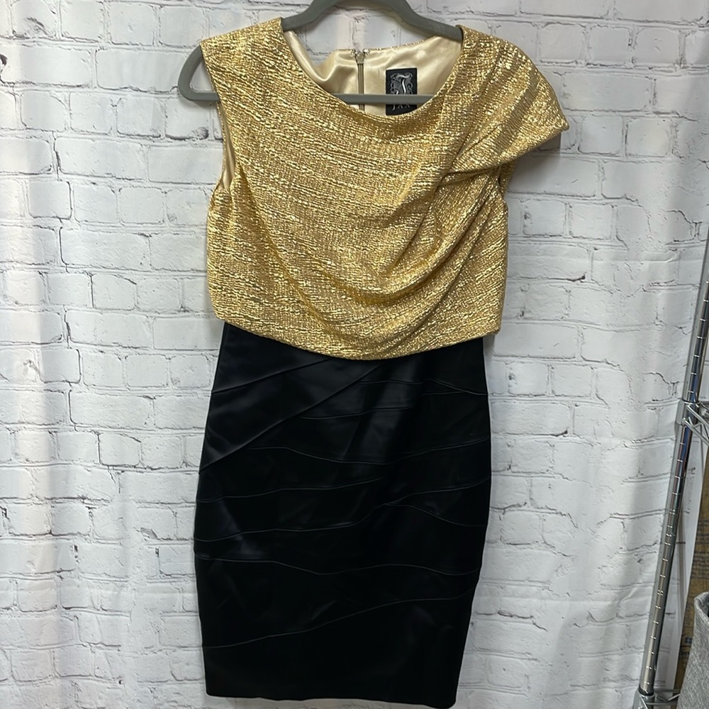Jax Women’s Cocktail Gold/Black Ruched one shoulder lined size 4 dress